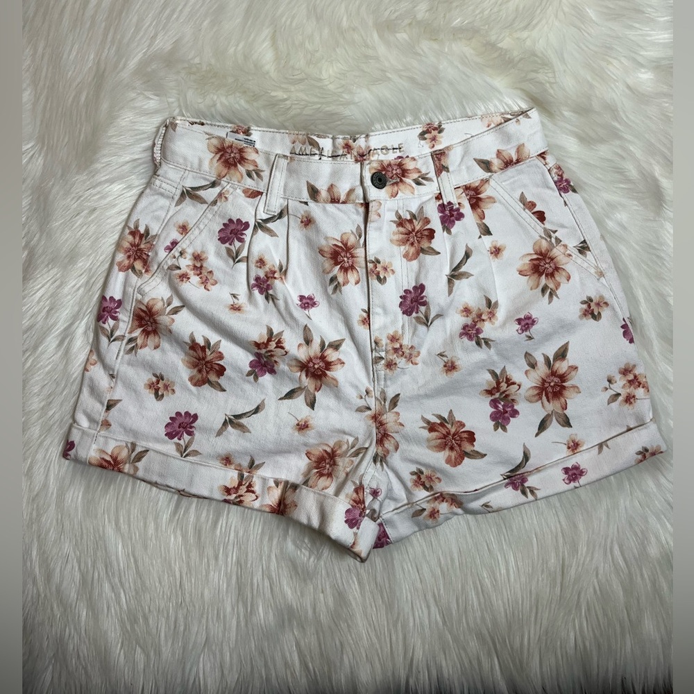 American Eagle Floral Shorts Size 6